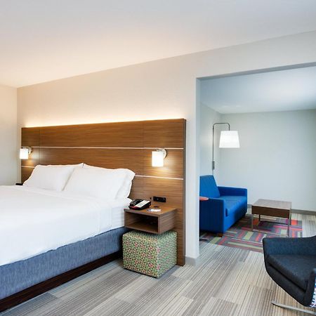 Holiday Inn Express Hotel & Suites Tampa-Fairgrounds-Casino By Ihg Mango Buitenkant foto