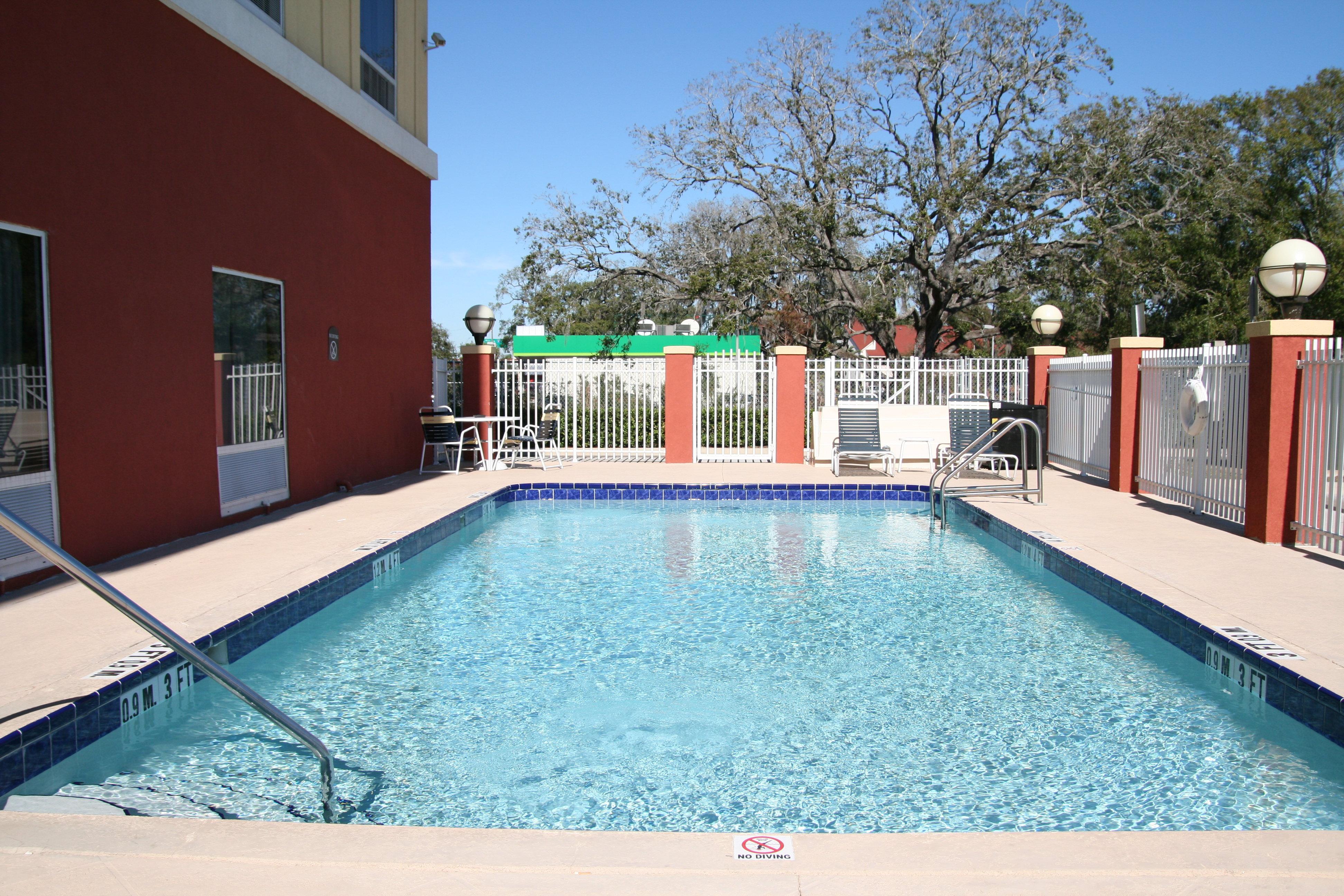 Holiday Inn Express Hotel & Suites Tampa-Fairgrounds-Casino By Ihg Mango Buitenkant foto