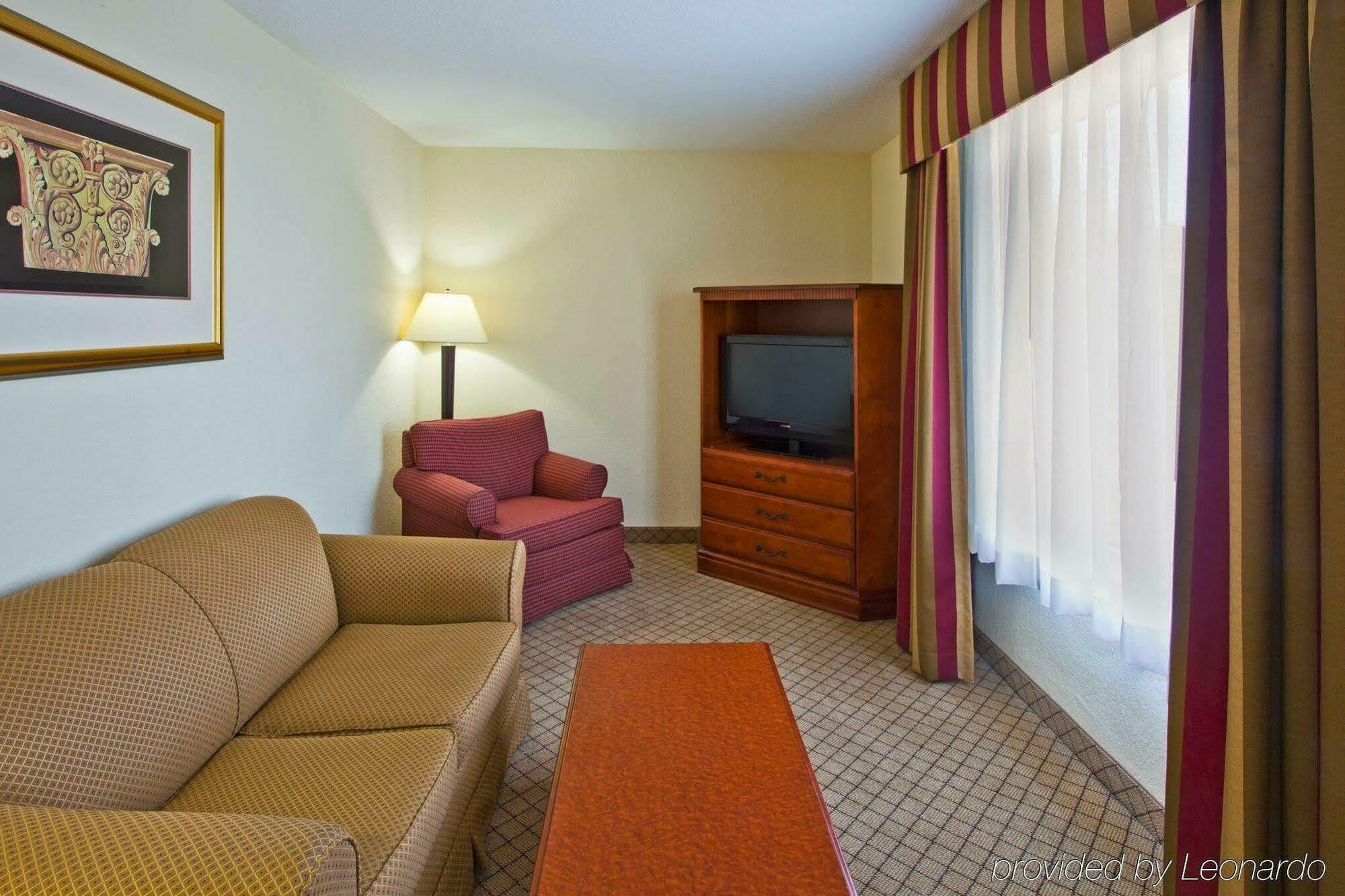 Holiday Inn Express Hotel & Suites Tampa-Fairgrounds-Casino By Ihg Mango Kamer foto