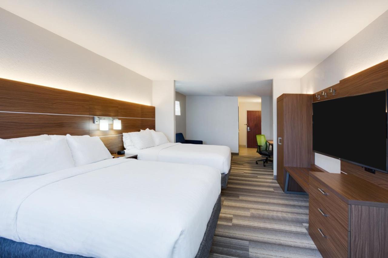Holiday Inn Express Hotel & Suites Tampa-Fairgrounds-Casino By Ihg Mango Buitenkant foto